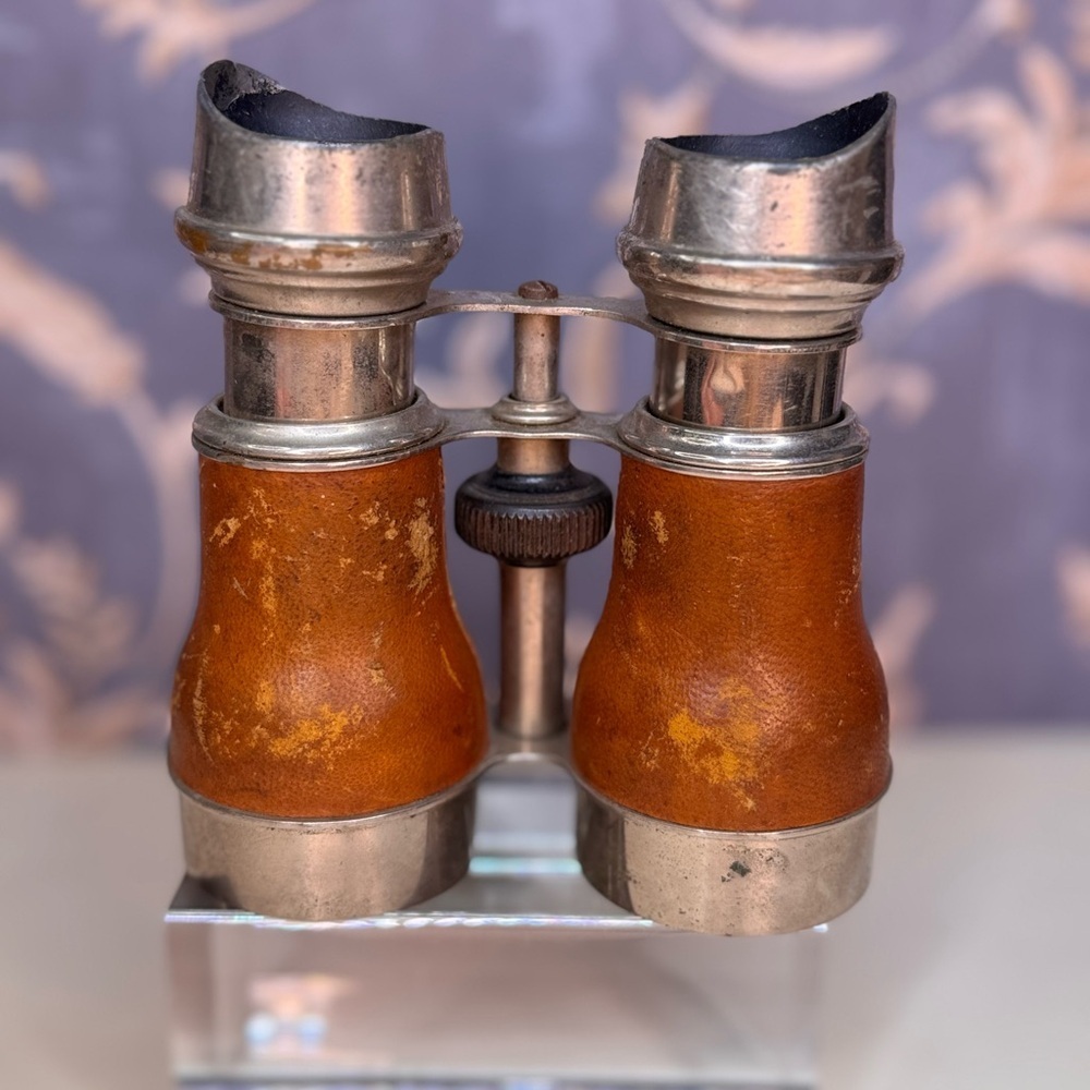 Antique Estate Brown Leather and Metal Opera Binoculars Made in France - Picture 10 of 13